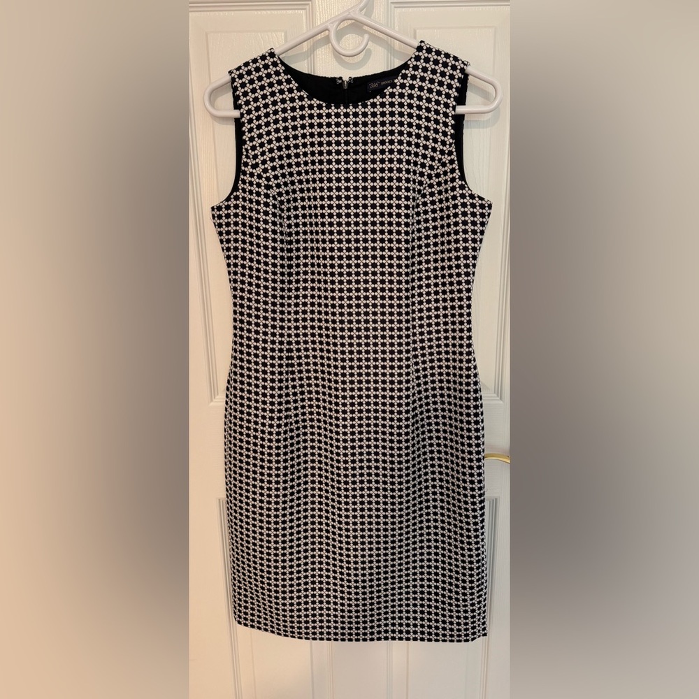 Brooks Brothers Classic Navy & White Sleeveless Sheath Dress